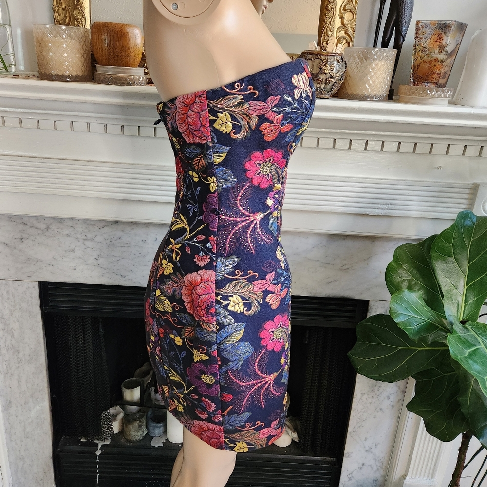 Bebe Black Mini Brocade Dress Sz 4 Floral Strapless Party Metallic Dark Romantic - Picture 5 of 11